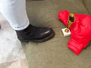 Steel Shoes Met His Large Useless Testicles! Smashing His Silly Unattractive Genitals - Dave Moon - Mia - Bbusting (ballbusting)