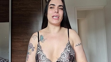 Mamei o motoboy e deixei ele goza no meu cu