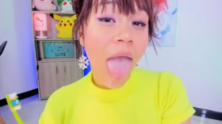 Lila Jordan brushes her tongue