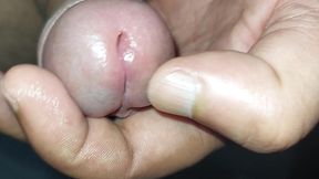 Step dad gives me fantastic handjob
