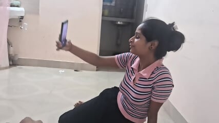 Natural Desi Beutiful Girl Sex(1080p).mp4