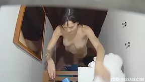 Getting Laid With Raunchy Masseur
