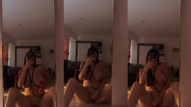 I masturbate in front of the mirror