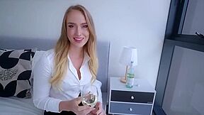 Scarlet Chase - Blowjob For Cheating Boyfriend 2