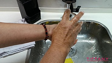 Tiffany Montavani, Trabalhando de cozinheira O Patrão ,socou rola nela Pênis BBC bunda BBc