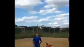 Chute de bicicleta tipo Neymar