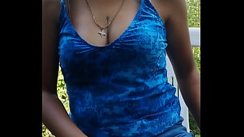 Me da una mamada en el monte