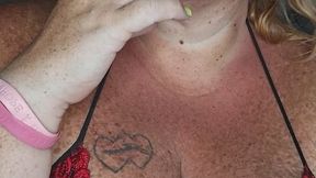 Bbw Smokes
