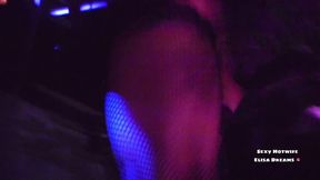 baisee par 3 mecs dans un club echangiste pour ce jour voici la dix-huitieme...