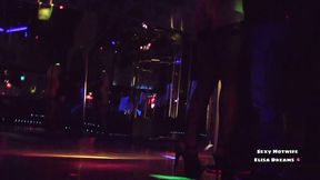 baisee par 3 mecs dans un club echangiste pour ce jour voici la dix-huitieme...