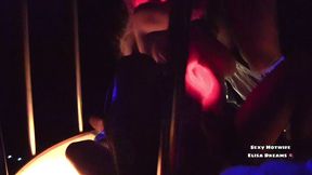 baisee par 3 mecs dans un club echangiste pour ce jour voici la dix-huitieme...