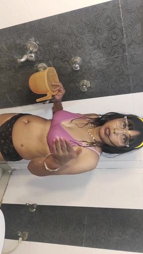Brother-in-law had hardcore sex with sister-in-law while bathing in the bathroom