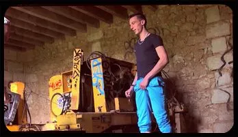 Julian Kido Dominates Skinny Fab Kiffeur in Intense Gay Encounter