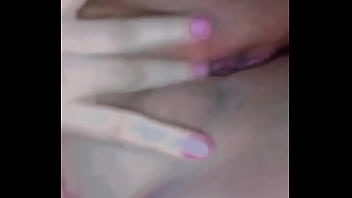 Si llega a 20️ subo un v&iacute_deo m&aacute_s largo con el Plug de zorrito y metiendome el dildo