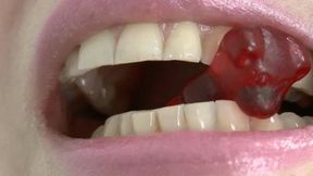 Bite and cut and slice the naughty bears heads MP4 HD 720p