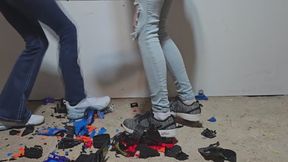 Chrissy and Sadie smashing more cars in shoes
