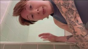 Giantess Showers You WMV