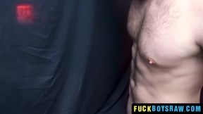 Blindfolded suck session leads to a hunk's raw cock pleasure