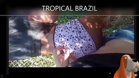 minha prima de 18a me convidou pra jogar e vi que estava sem calcinha!