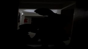 mamando com a porta do apartamento aberta