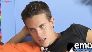 Trampstamp Dustin Revees barebacked by twink cocksucker