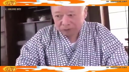 A passionate kiss with a packager after delivering a package home, her pussy is really nice