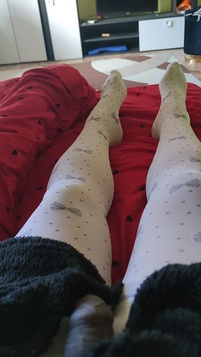 Nice masturbation in teen pantyhose