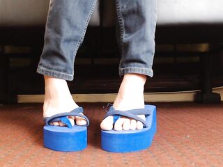 Thick wedge flip flops shoeplay