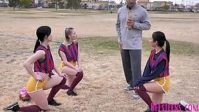 Teenagers and a big dick🌭 share a wild foursome encounter