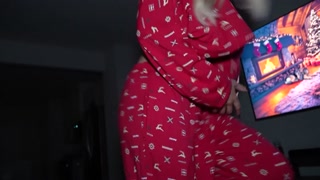 Teen Stepsis Uses Her Older Bros Cock Before Bedtime!