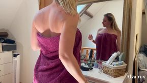 matte moi sous la douche et branle toi sur mon squirt