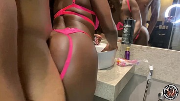 ABRI MINHA XOTA PRO MACHO DA MINHA AMIGA - versão completa