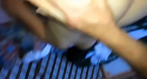 je baise la chatte poilue de ma femme