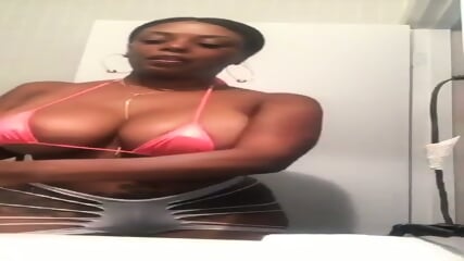 Redbone: Her google drive folder, 557 videos =  https://rentry.co/v6io7mmk