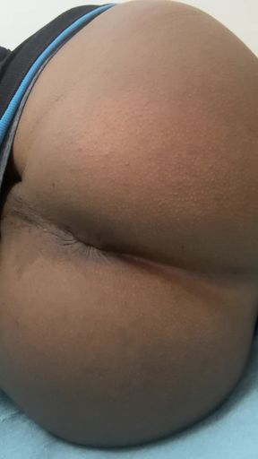 Look at my thin ass