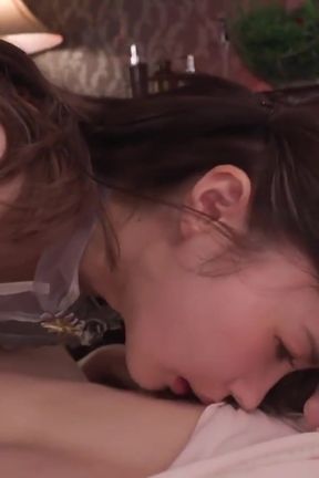 Masseuse Wanna Make You in Orgasm Paradise with Her Sex Skills and Wiggling Waist.