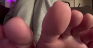 Italian Foot Fetish Sesh OF @ ArtemisiaLove101
