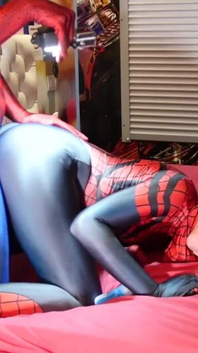 Natacha Guapa is Spidergirl creampie zentai