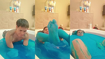 Ultra Blue Slime Bath Gunge Experience Solo Boy