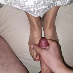 Cum on wife&#039;s brown nylon feet - Old ping polish on toenails