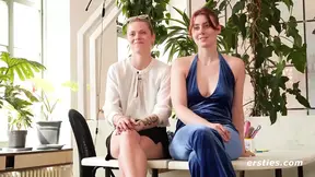 German amateur Zora and Sarah's kinky blindfolded lesbian encounter