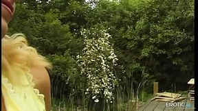 Neighbor visits &mdash;  offers oral😜 pleasure