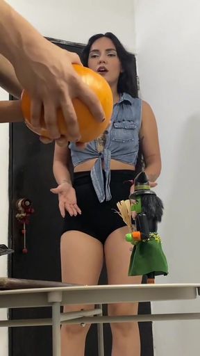 Spectacular moment from "CHIA369 - HALLOWEEN SPECIAL - HAPPY HALLOWEEN"