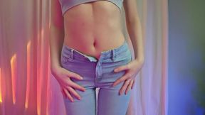 Redhead Striptease Out of Skinny Jeans