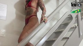 a ninfetinha amanda souza faz o coroa de 65 anos ze carioca passar mal de tanto tesao. producao rubens badaro