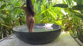 Jungle Bath Naked - Behind the Scenes