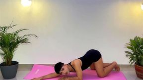 Fill my pussy up I want it all inside me, deep and rough ?