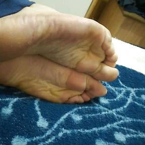 My wrinkled soles on bed