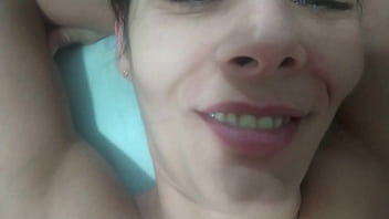 Essa coroa acaba com qualquer homem ,ela &eacute_ insaci&aacute_vel e nunca est&aacute_ satisfeita