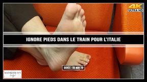 Ignore pieds dans le train pour L'Italie 4K